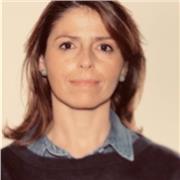 Insegnante di italiano e storia impartisce lezioni online di italiano e storia